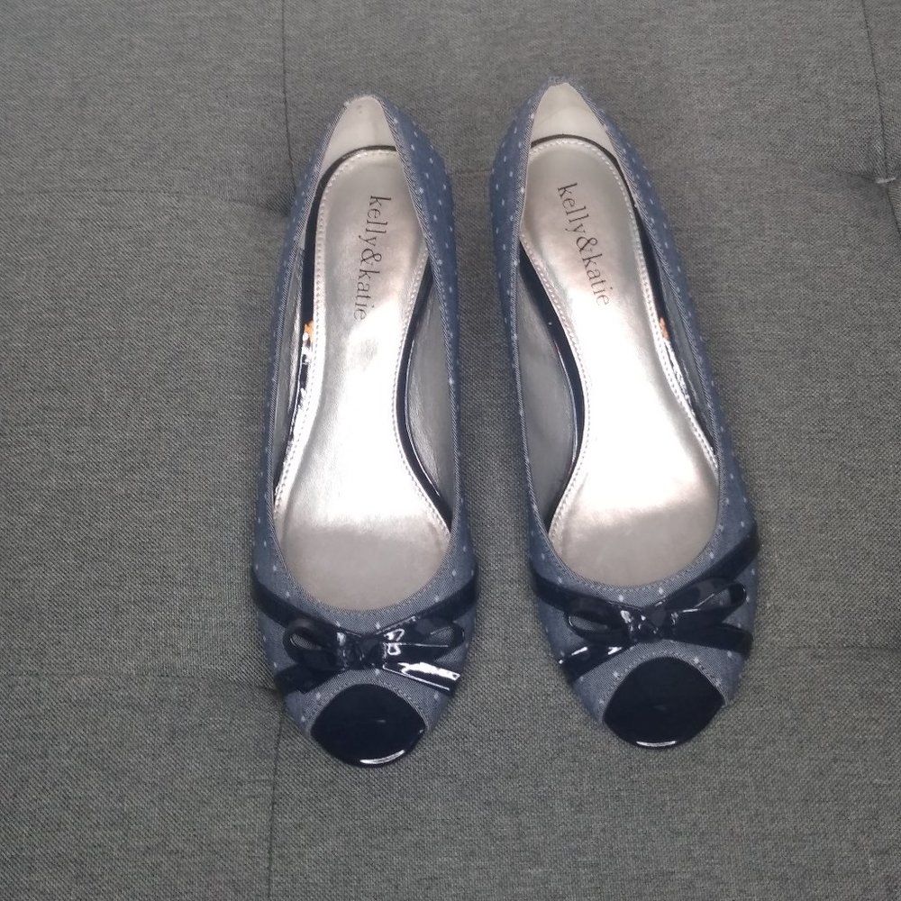 New without box chambray polka dot wedge shoes 7.5